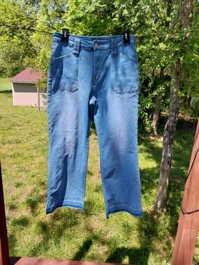 Women's Wide Leg Jeans in Light Blue